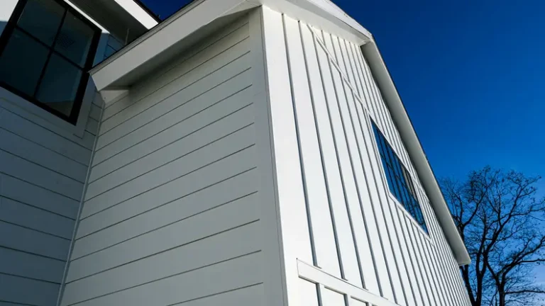 closeup of white james hardie siding