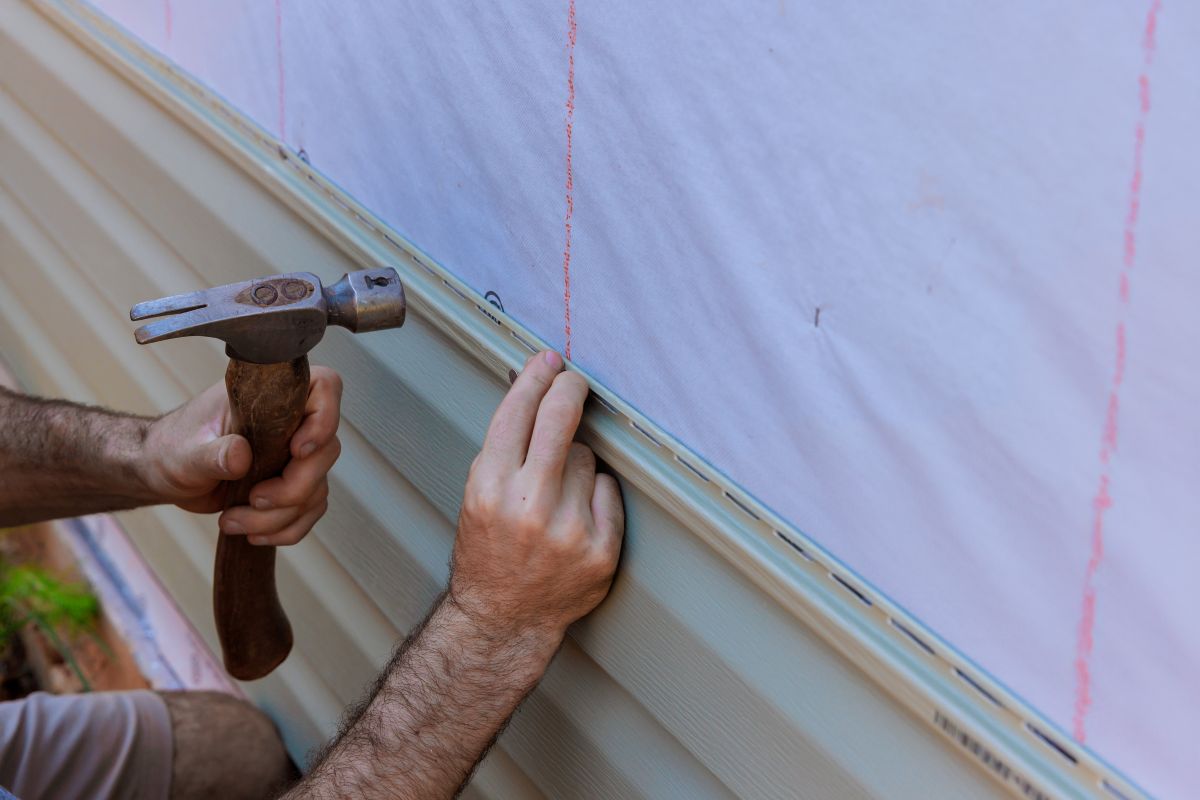 Vinyl Siding Installation Guide: Step-by-Step Process